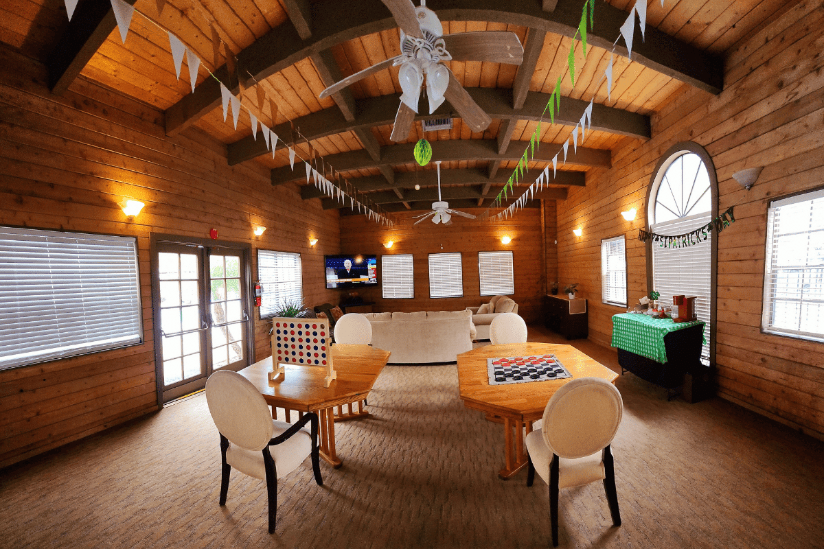 Clubhouse - Circle RV Resort