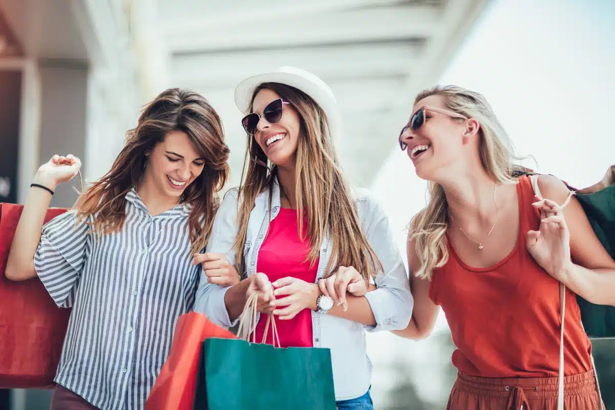 Shopping with friends when you stay at Circle RV Resort